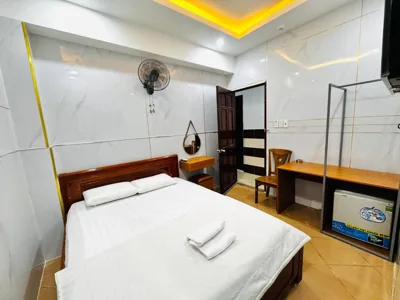 Khách Sạn Bình Dung – Fotos 11